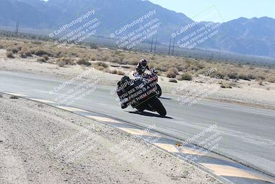 media/Dec-01-2025-Moto Forza (Mon) [[2daa91e15f]]/3-Beginner Group/Session 3 (Turn 16 Inside)/